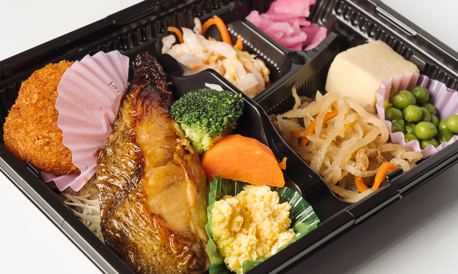 6. 魚介類がメインのお弁当メニュー